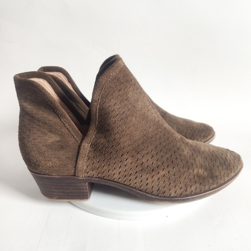 Lucky Brand Ankle Booties 7.5 Boots Olive Green Suede Perforated V-Cut Western